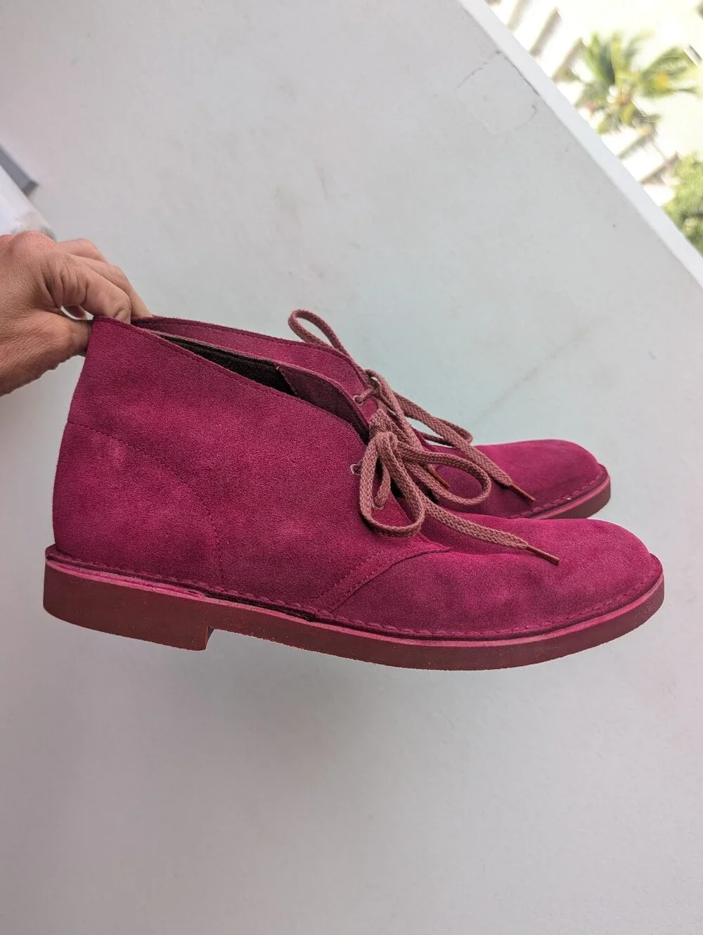 Clarks Desert Chukka Boots Mens Size 9.5 Magenta Suede Lace Up Size 9.5